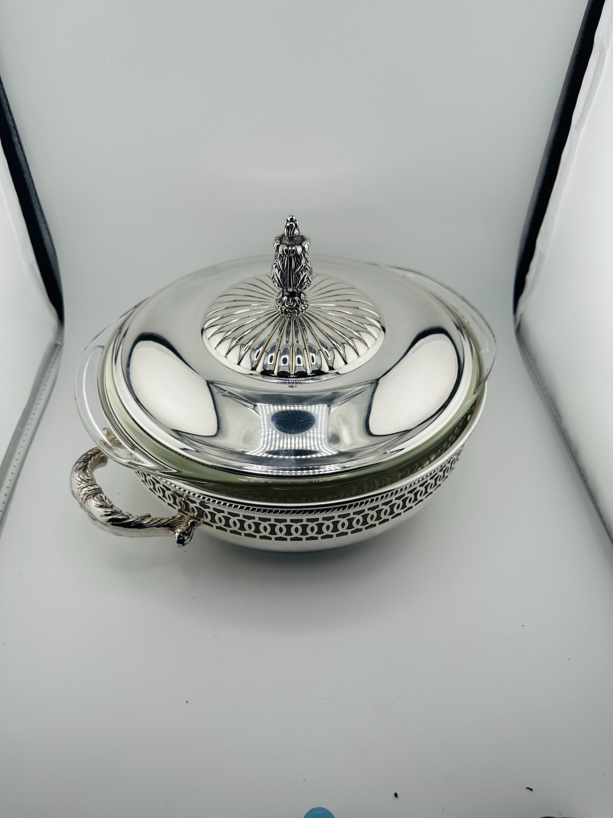 Towel Silversmiths Silver Plate Casserole Bowl. Glass Pyrex Liner