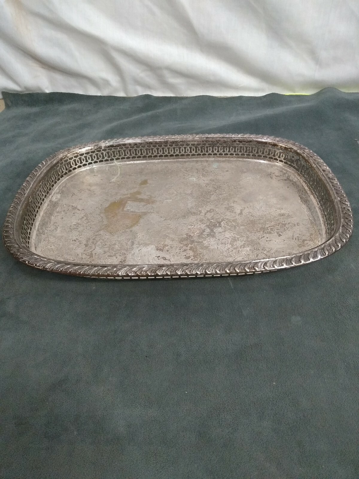 15.25″ X 11″ X 1.5″ TOWLE SILVERPLATE 3026 Tray Vanity Serving unpolished