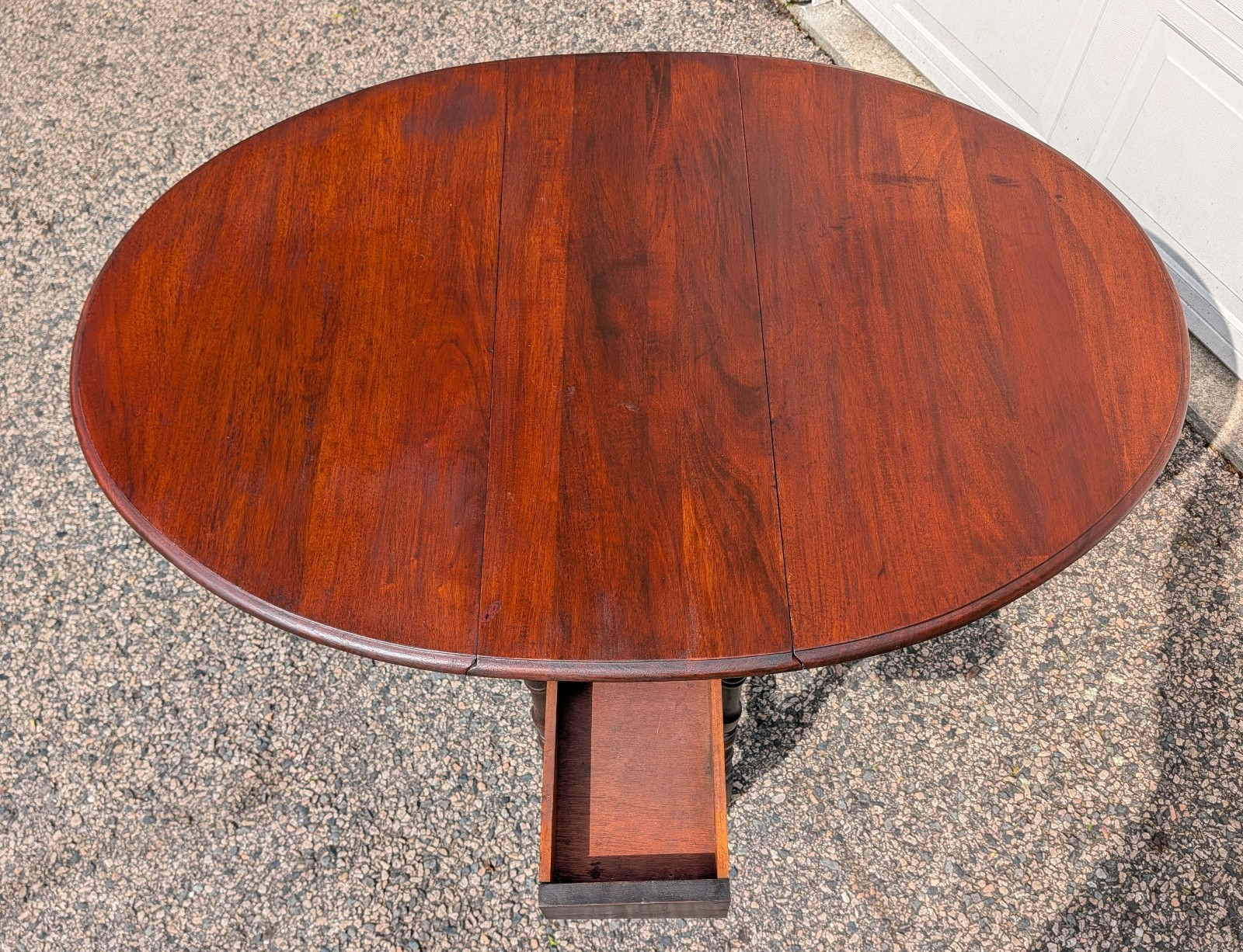 Vintage Mahogany Gate Leg Drop Leaf Table with Drawer, Oval, Solid Wood