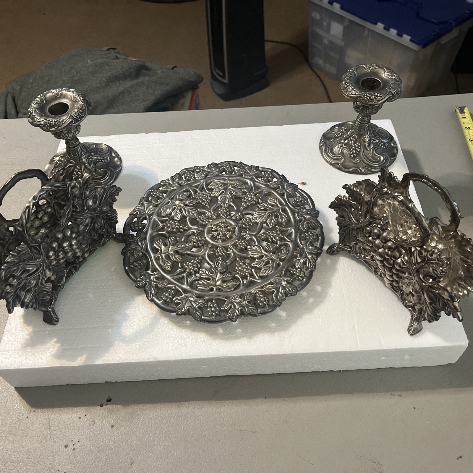 Godinger Silver Art Co Table Set Candle Set Napkin Set And Trivet , Grapevine