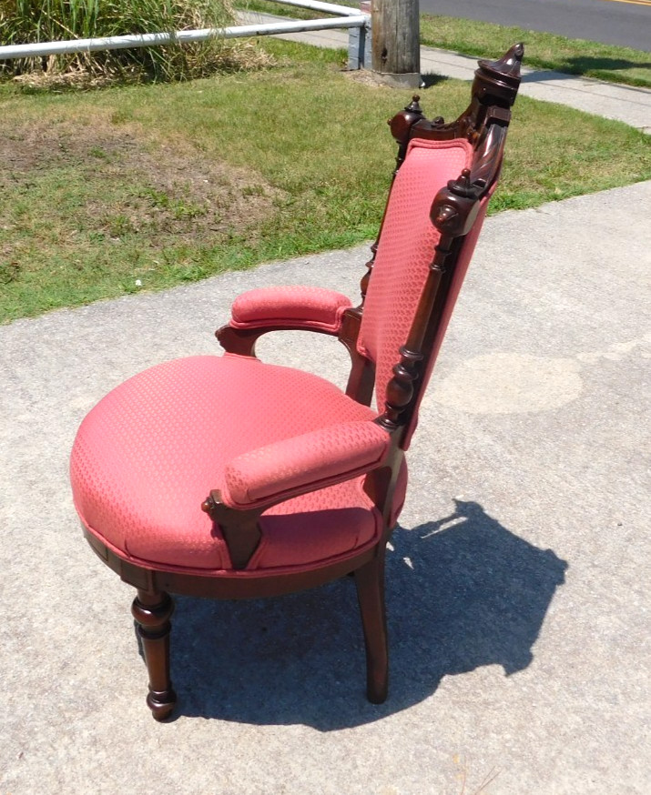 Parlor Set~~Walnut Victorian~~2 Piece