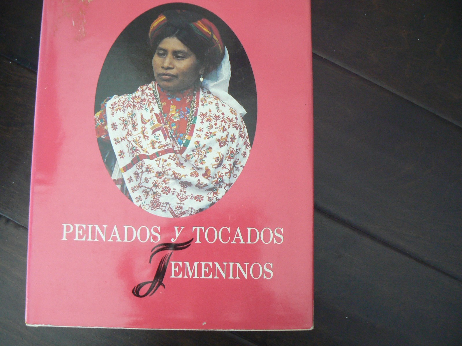 BOOK ABOUT MEXICAN LADIES’ HEAD-WEAR