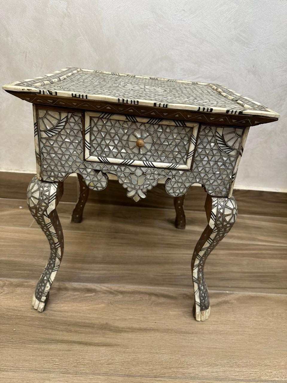 Antique Syrian Pedestal Table In Marquetry Inlaid With Mother-of-pearl C1900