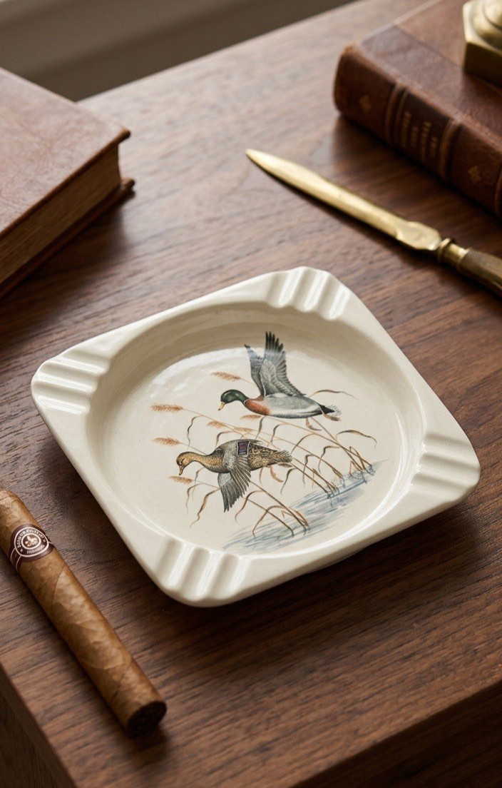 Finlandia Vodka Cigar Cigarette Ashtray Vintage Advertising Ducks In Flight 70s
