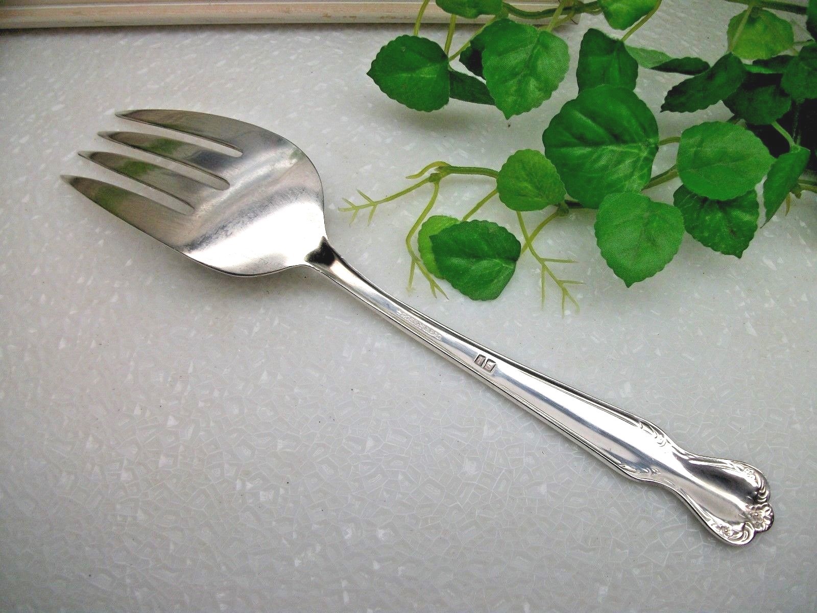 International Rogers DAYBREAK Elegant Lady Silverplate Cold Meat Serving Fork