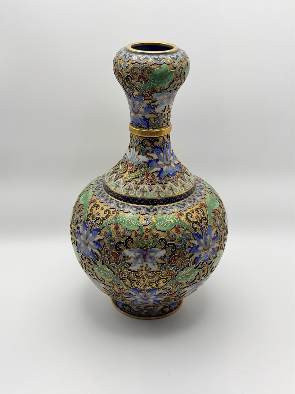 CHINESE CLOISONNE HIGH RELIEF OPENWORK Lotus Collectible Brass Vase 8-1/2”