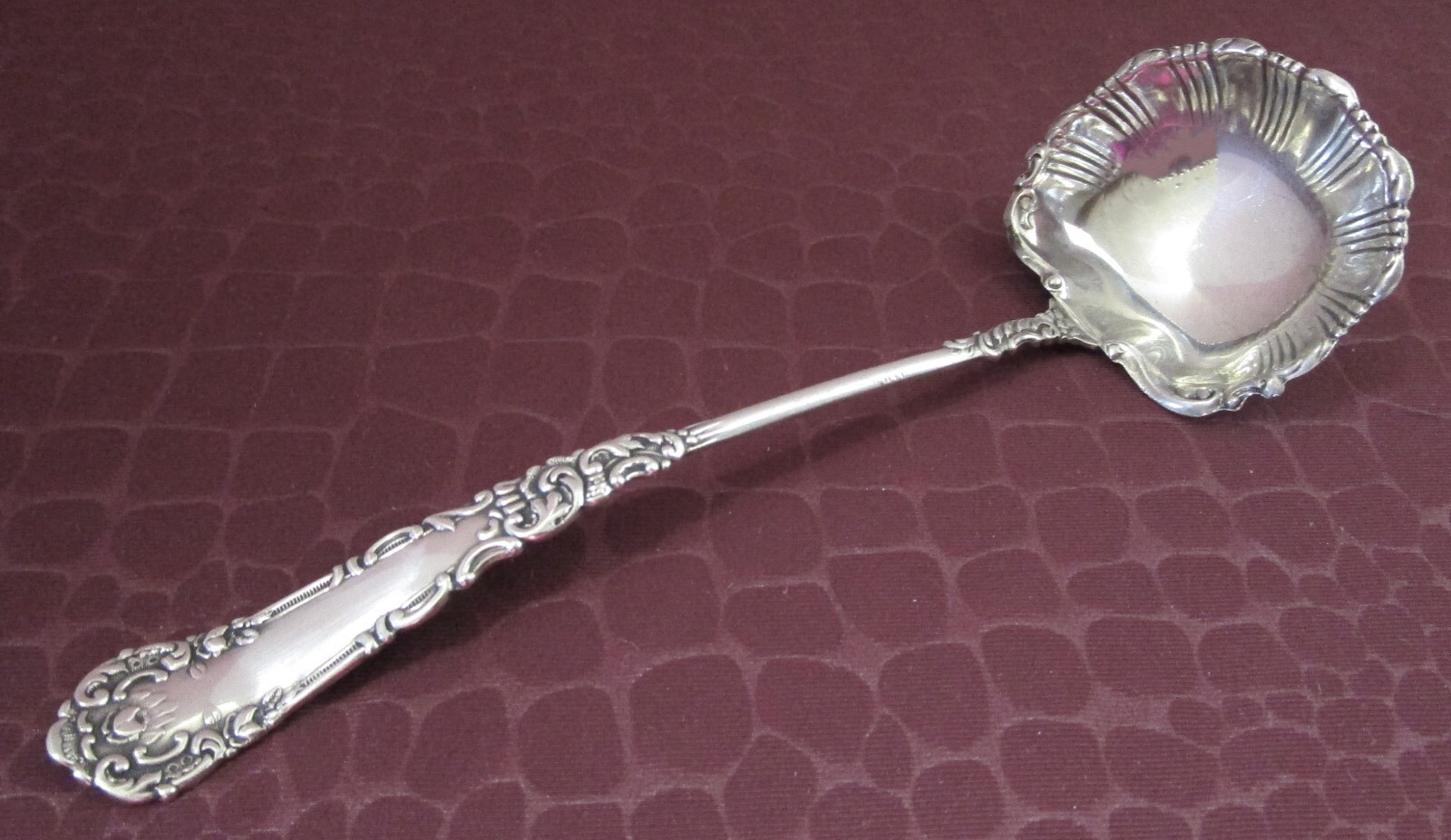 YALE 1884 Cream or Sauce Ladle Antique Silverplate No Monograms BU