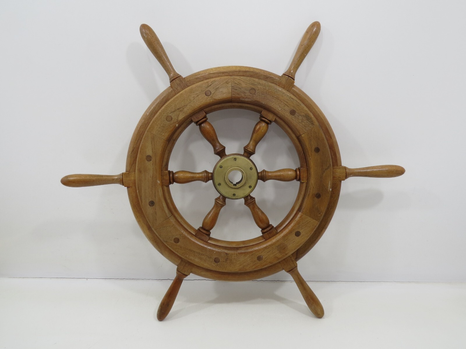 BEAUTIFUL 24 INCH WOOD & BRONZE SAIL BOAT SHIPS WHEEL (R2/379C)