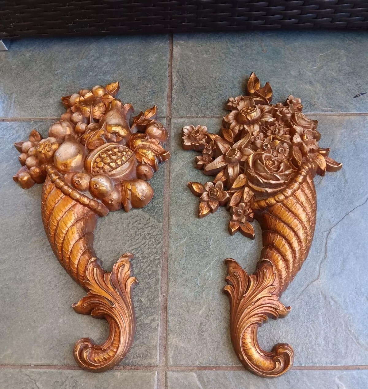 Vtg Syroco Gold Wall Hanging Flower Bouquet Wall Art 16″ Set Of 2 Retro MCM