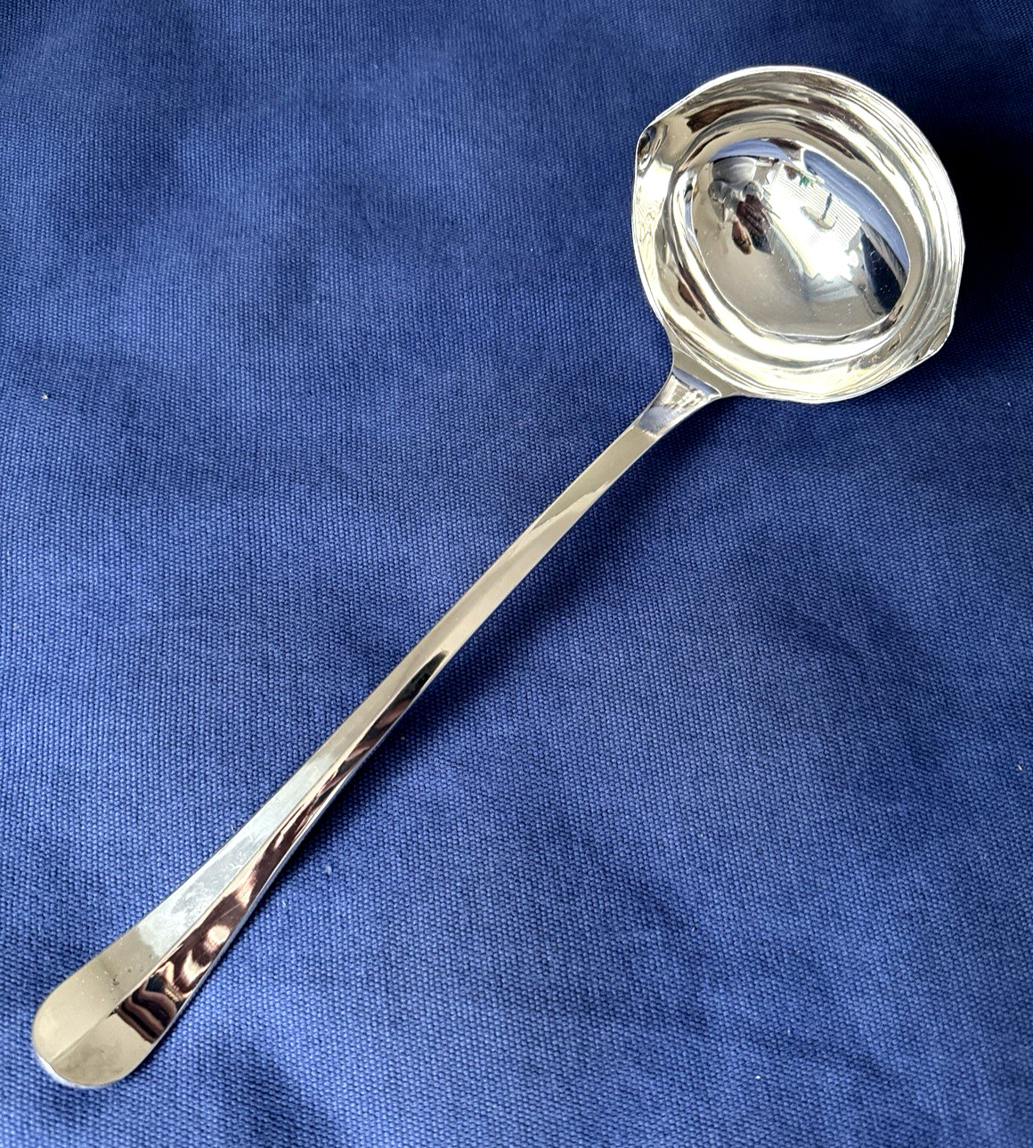 Vtg 12.5″ Silverplated Italy Double Spout Sauce/Soup Ladle MCM w/Pot Rest Tab