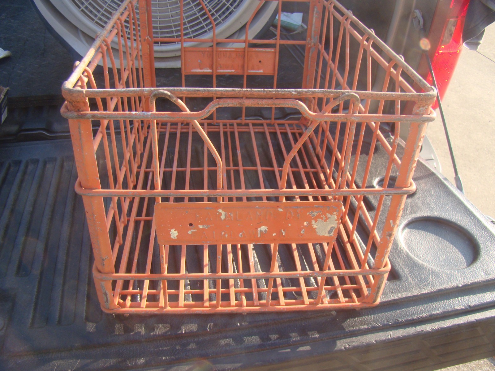 Vintage Rare Farmland 70 Dairy Metal Milk Crate 18 3/4″ x 12 1/2″ x 1