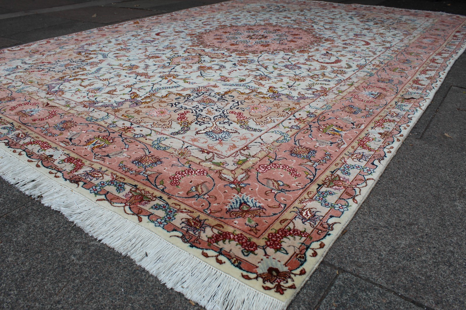 Fine Vintage Hand Made Traditional Oriental Wool White Pink Carpet 305x201cm