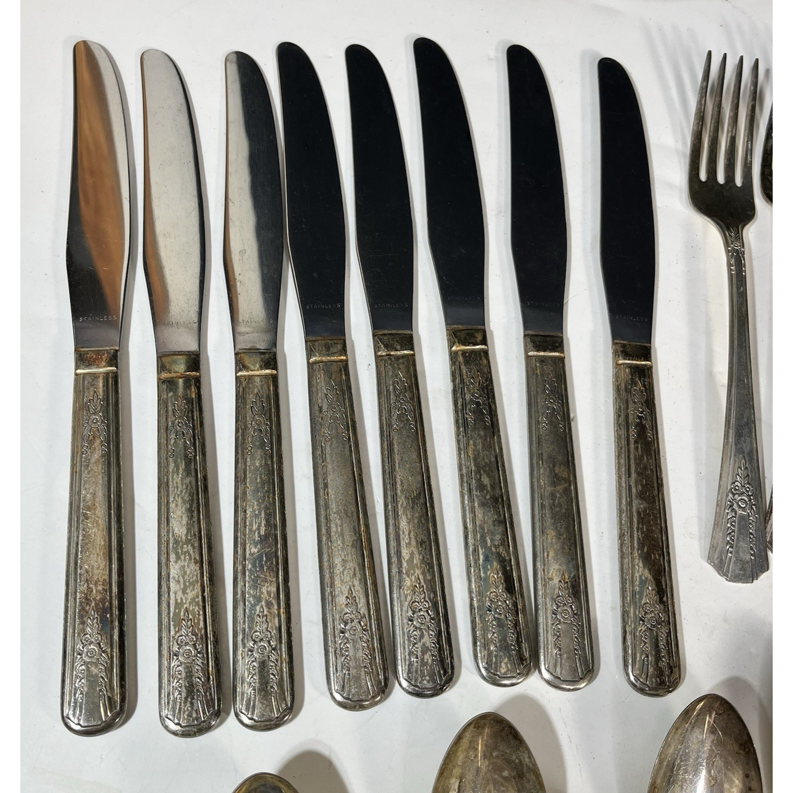 48 pcs Genesee Silver Plate Flatware Set Floral Art Deco Vintage 1940s