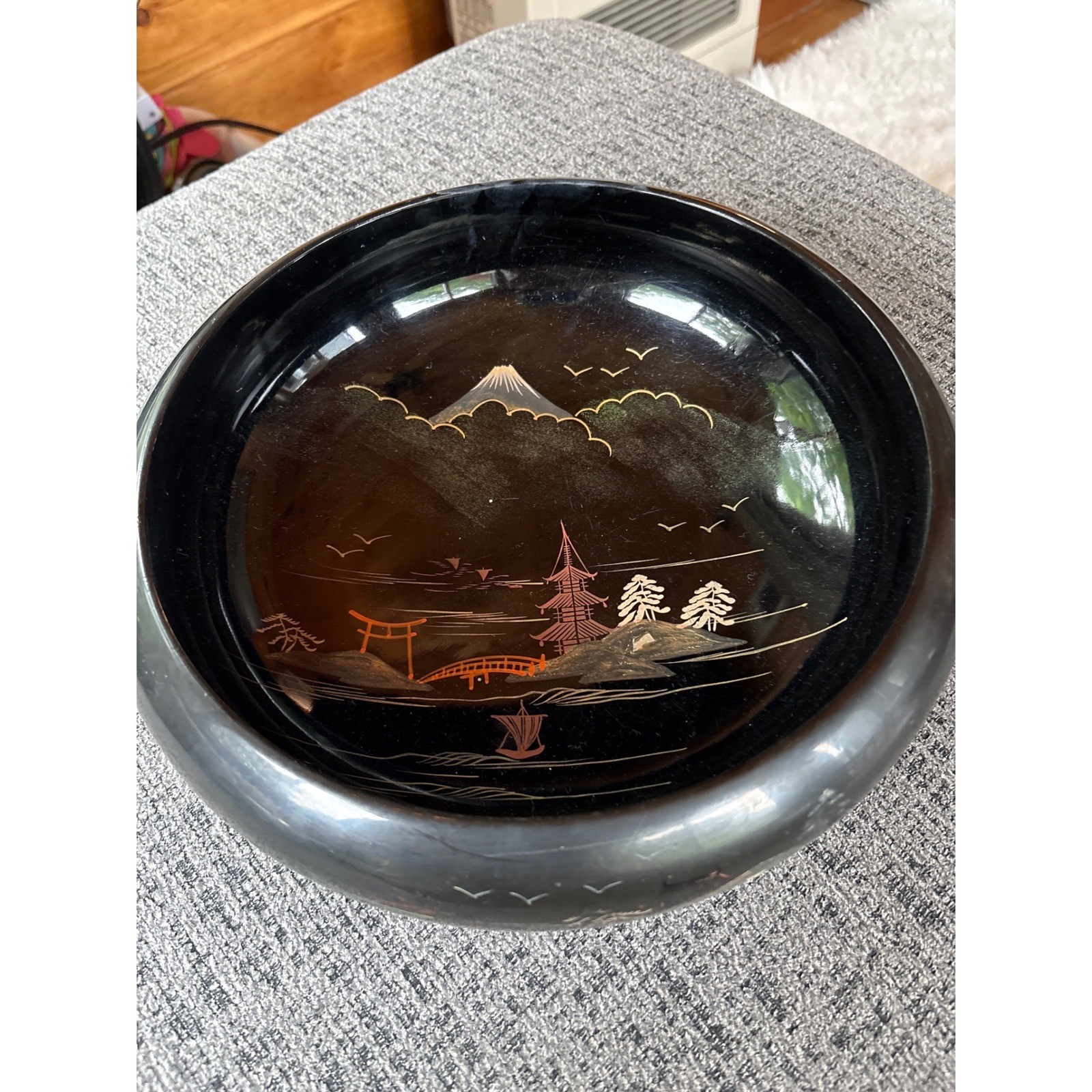 Vintage Japanese Lacquerware Bowl Mount Fuji Pagoda Landscape Black Gold 9.5in