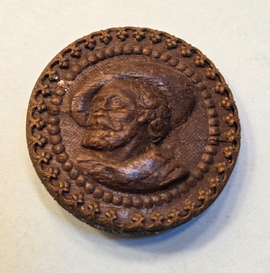 Antique Victorian Bois Durci Wood Picture Button Cavalier Musketeer Portrait