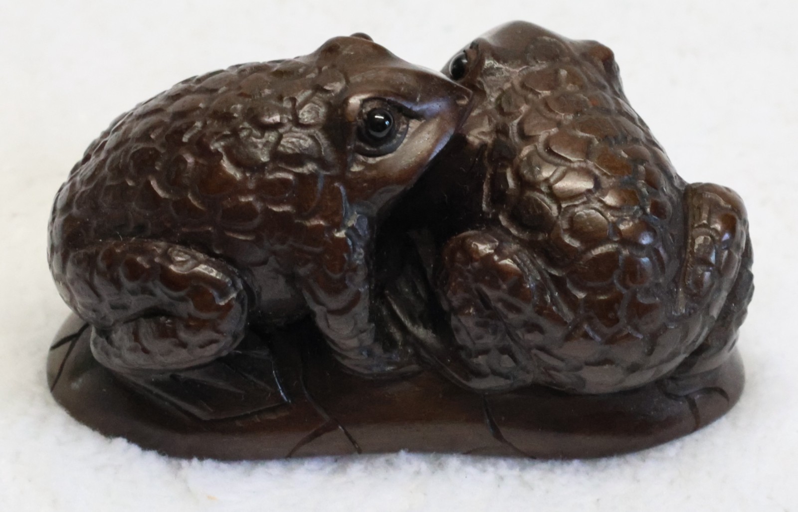 Vintage Hand Carved Wooden Pair of Toads or Frogs on Lily Pad Netsuke – Signed