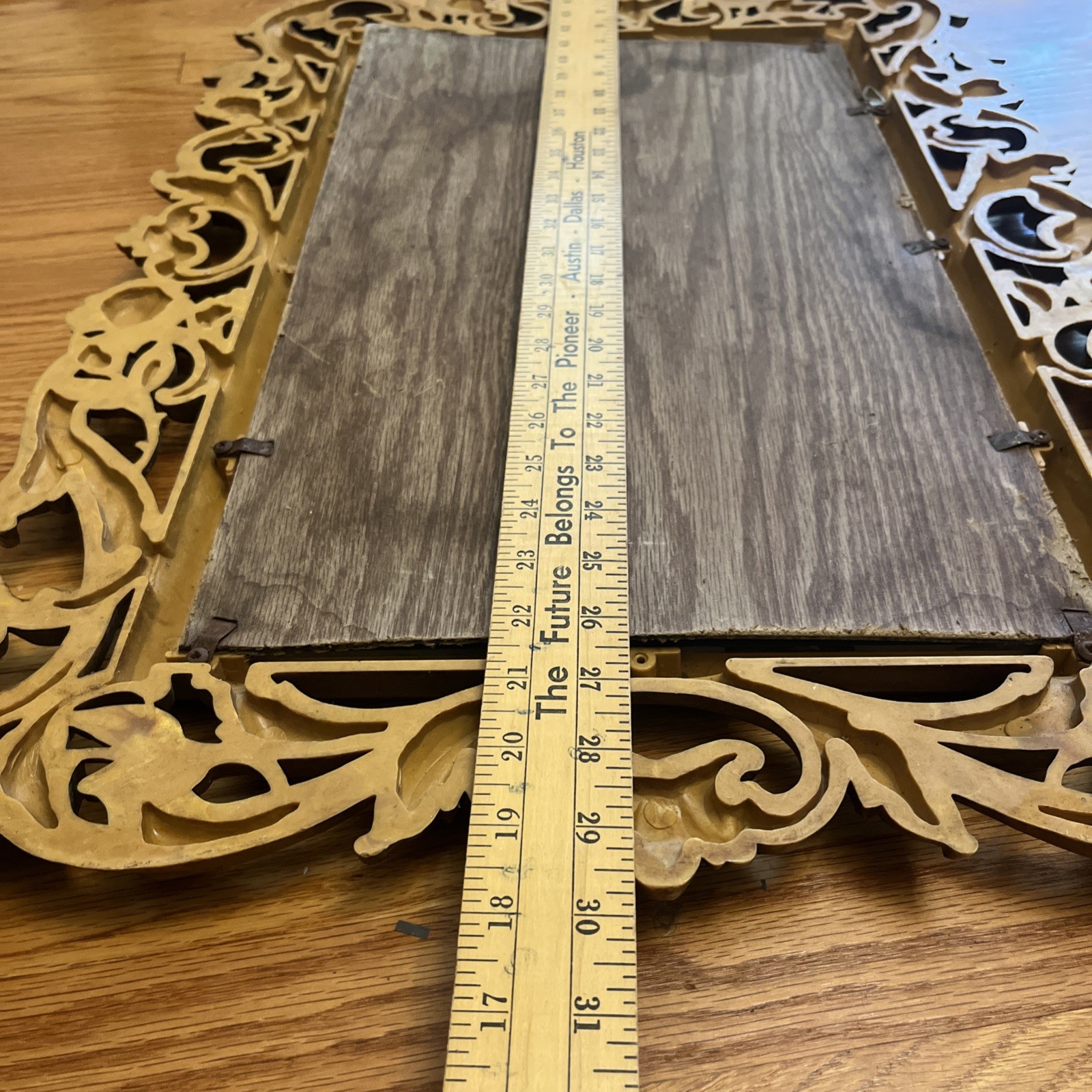 Vtg SYROCO Rectangle Wall Mirror Gold Gilt Frame Homco Regency 29″x19″ MCM 2075