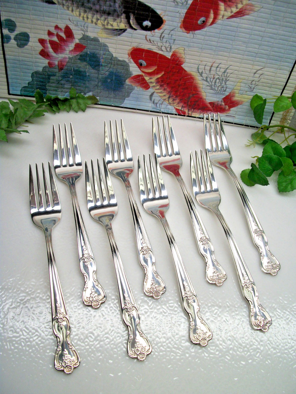 8 Wm. Rogers MAGNOLIA Inspiration Silverplate Salad Forks 1951