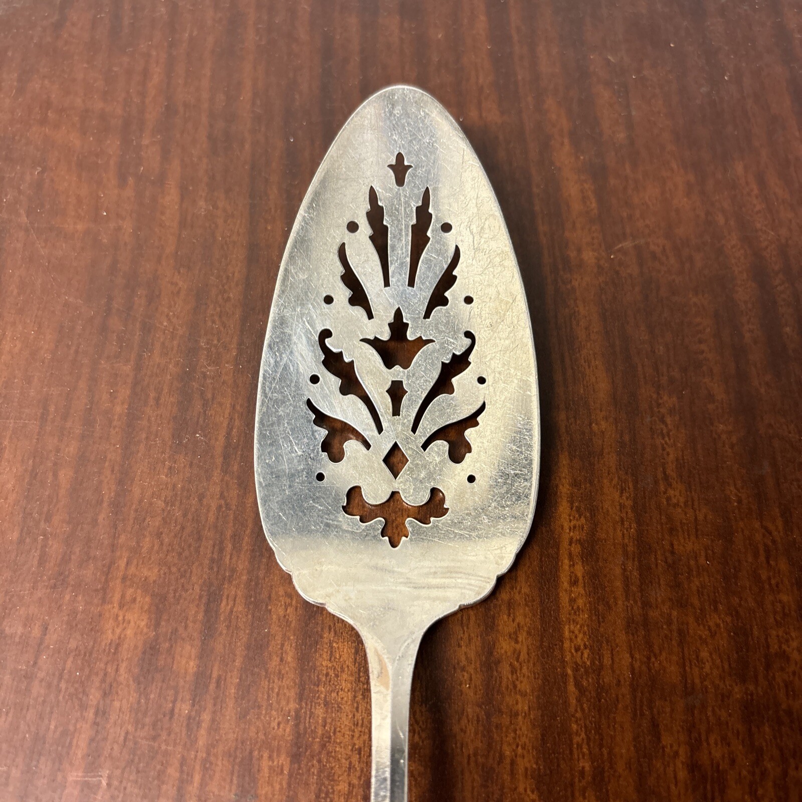 Solid Pierced Pie Server Oneida Community Fantasy 1941 Tudor Silverplate Vintage