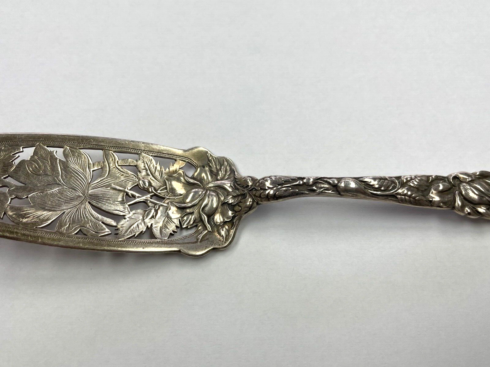 Bridal Rose by Alvin Sterling Silver Jelly Cake Server 9 1/4″ No monogram