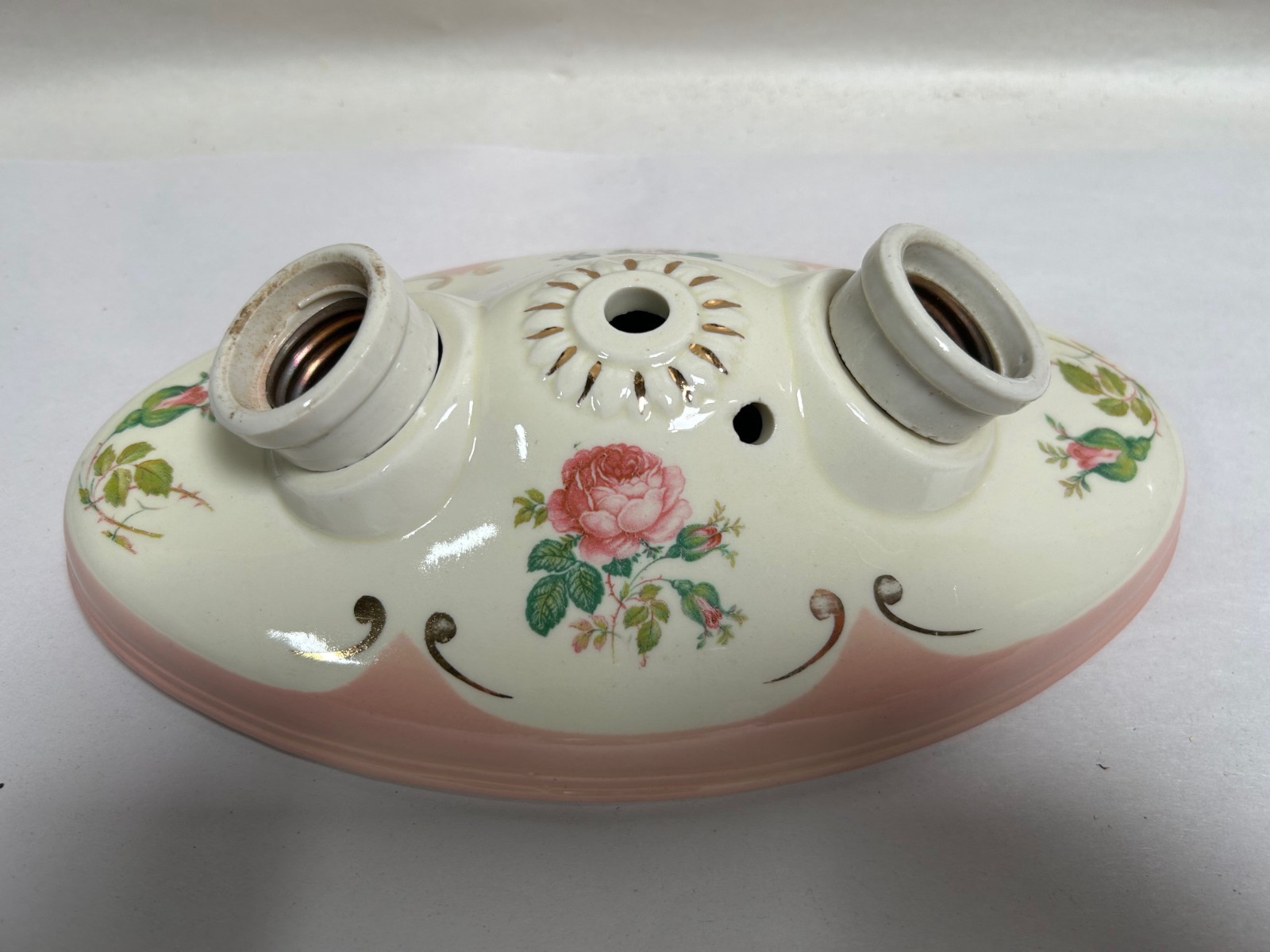 Vtg 2 Bulb Porcelain Wall Or Ceiling Mount Bedroom Bathroom Light Fixture (C15)