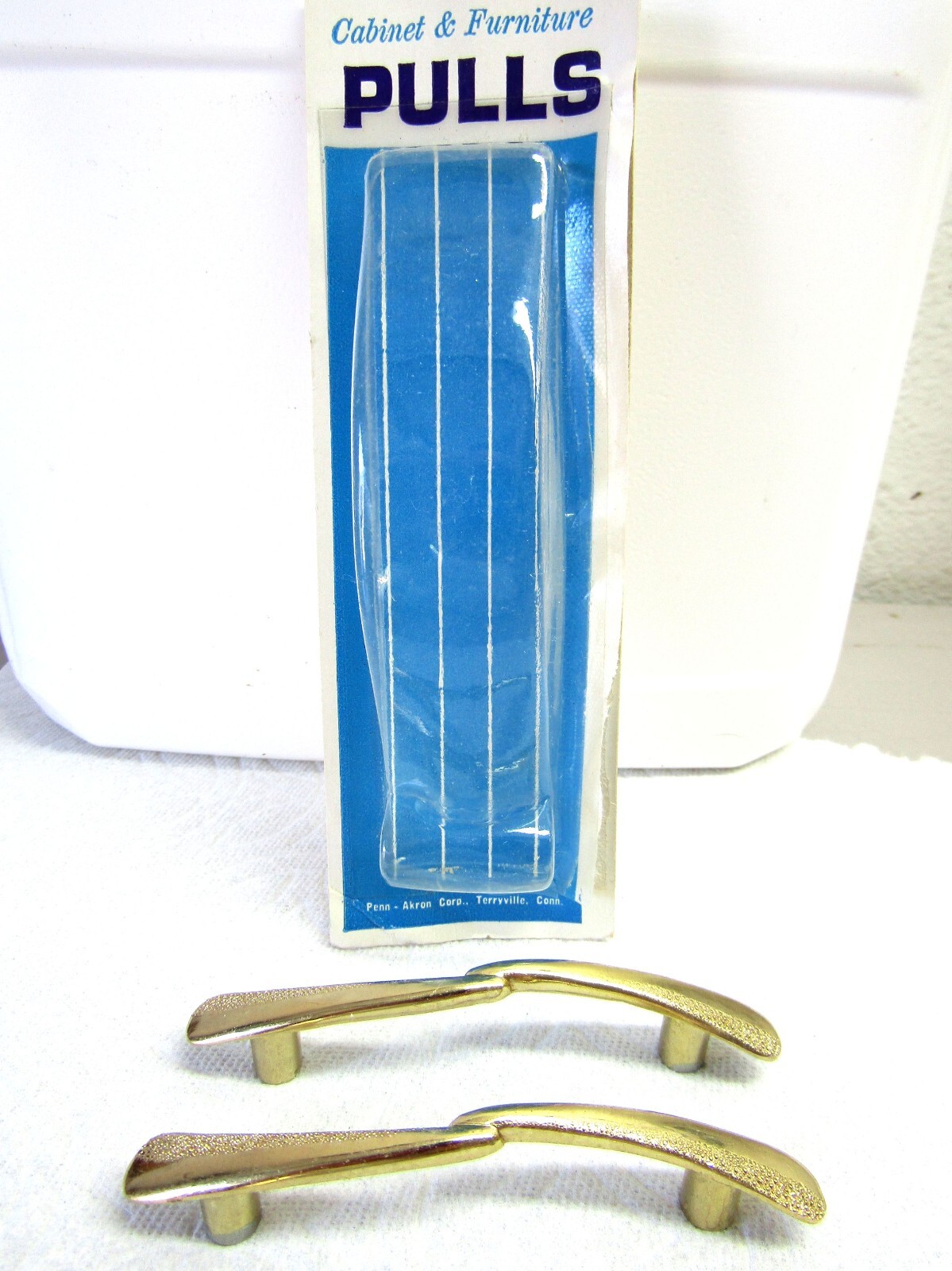 Two Vintage Nos Brass Drawer Pulls Cabinet Door & Furniture Handles