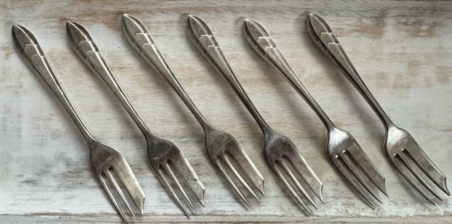 MS Ltd Sheffield Silverplate Dessert Forks Set of 6, 5 inches