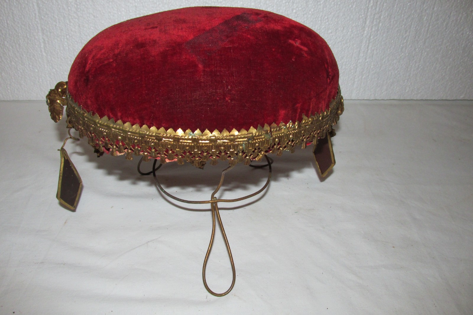 Antique Globe De Mariee Interior Cusioned Stool Part Ormolu Flowers Mirrors
