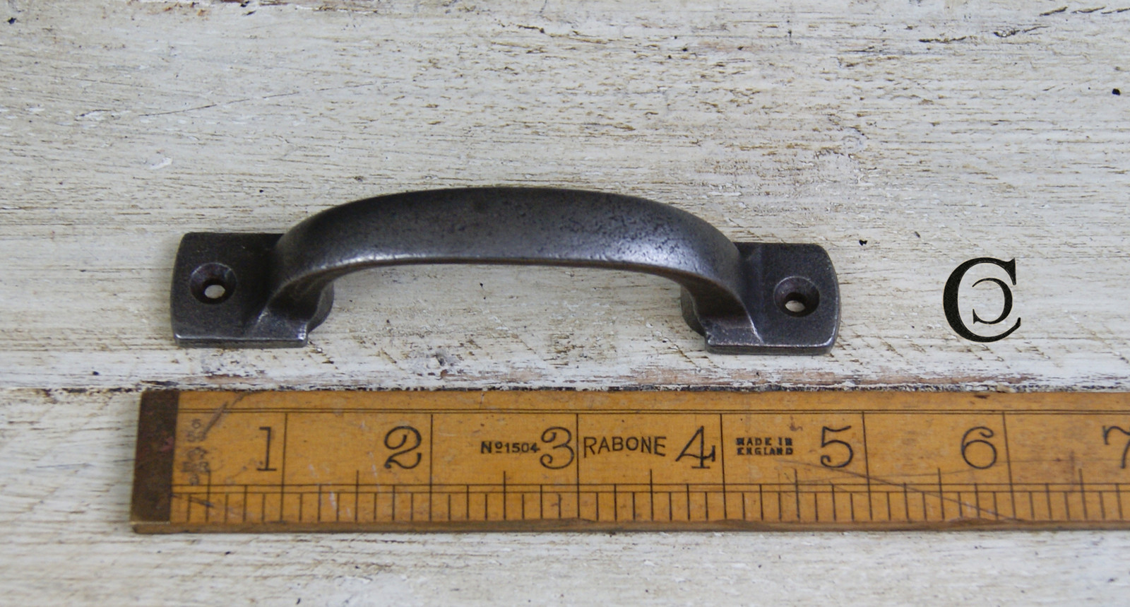 Pack of 2 CAST ANTIQUE IRON Solid Heavy Duty 4¾” 120mm SQUARE D HANDLES + Screws