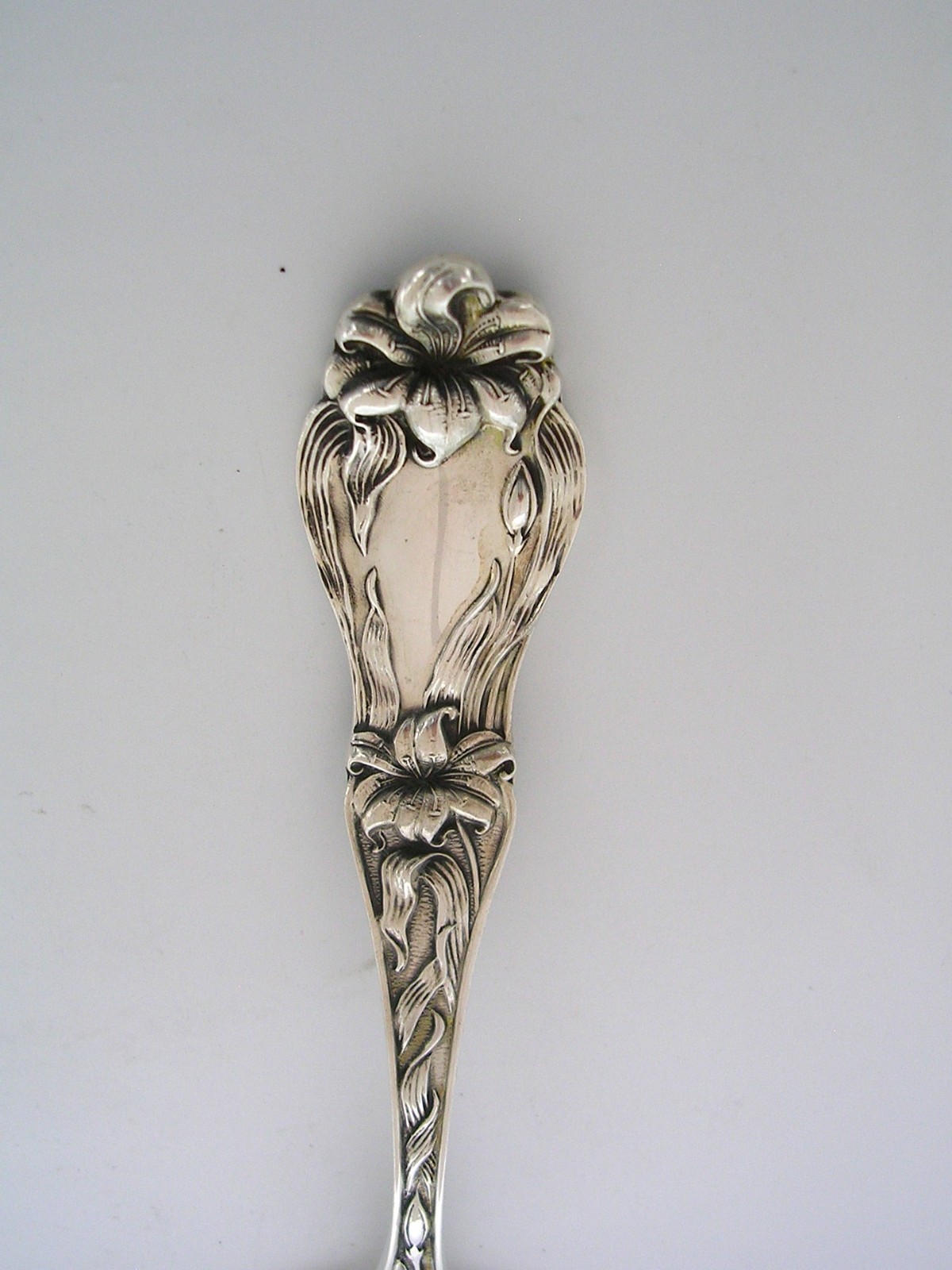 Lily By Frank M. Whiting~ Antique Sterling Silver Vegetable Serving Spoon~8-1/8″