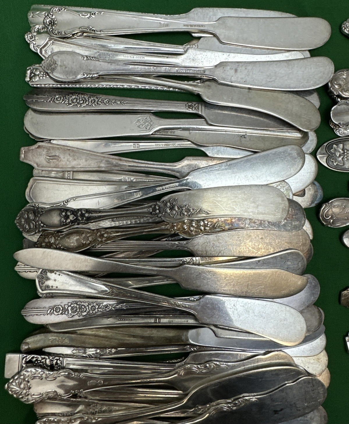200 Pc Antique to Vintage Silverplated FLAT BUTTER SPREADERS Knives 5.5″-6.5″