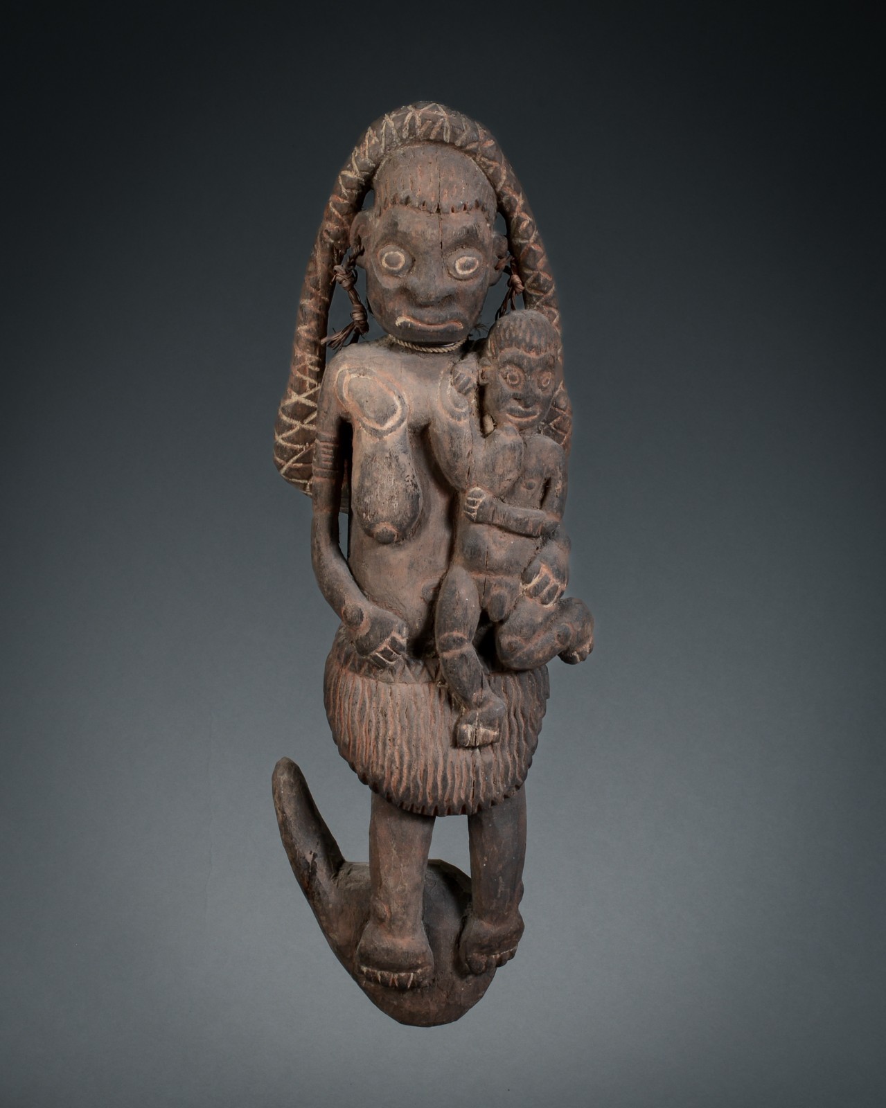BASKET HOOK, Mother and Child, Kambot Village, Keram River East Sepik Province.