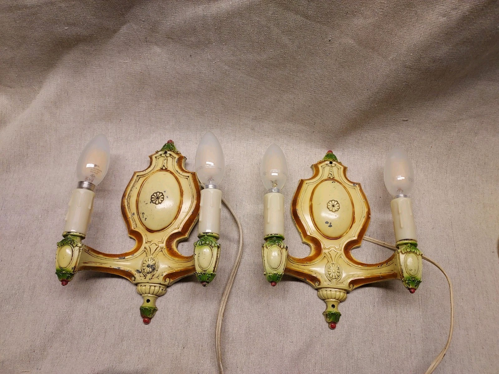 VINTAGE CAST METAL WALL LIGHTING SCONES ORIGINAL PAINT ALL NEW WIRING + 4 BULBS