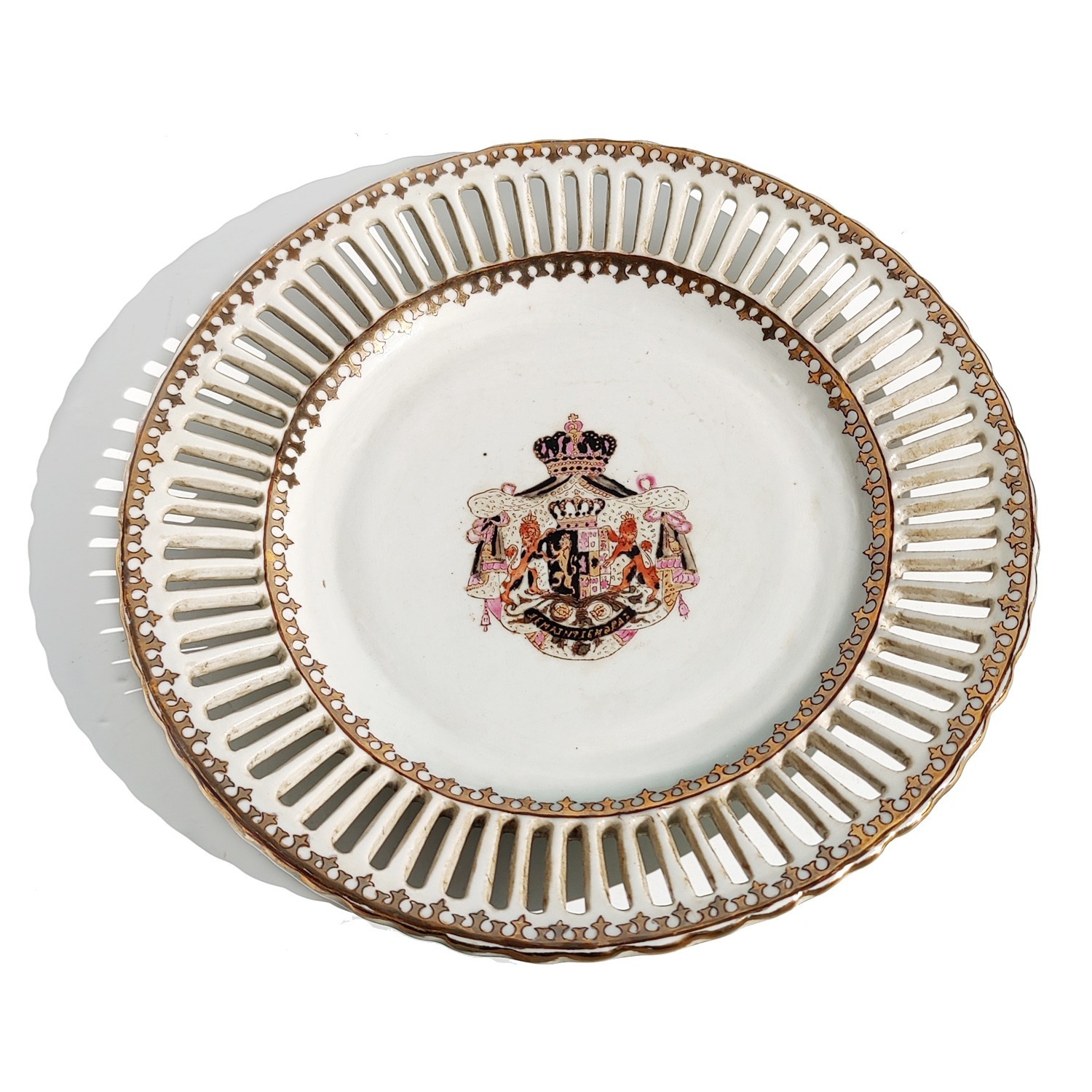 Chinese Export Armorial Plate Reticulated Border and Fleur-de-lis Pattern