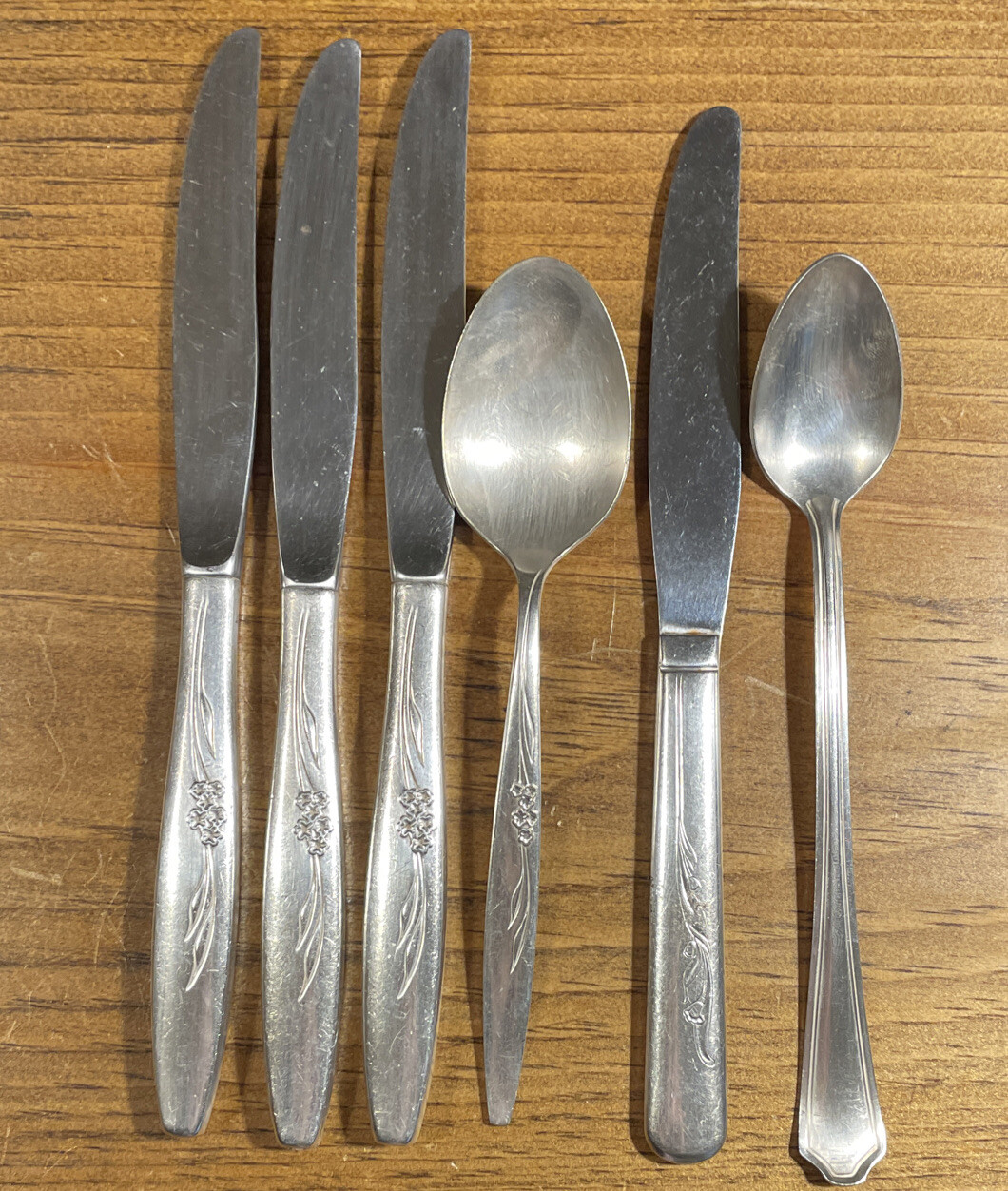6 Pc Mixed Lot Of Vintage Silverplate Flatware