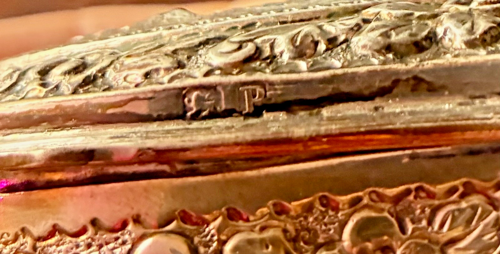 1914 Hound Dogs / Hallmarked Lion – p / Sterling Silver Trinket / Sm Jewelry Box