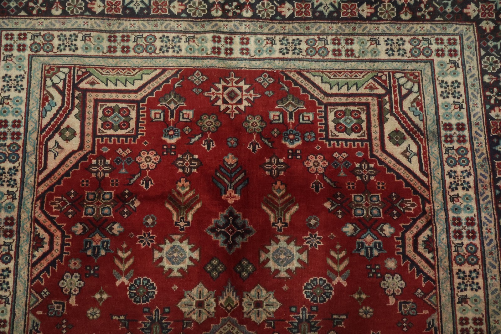 Vintage-Inspired Traditional Area Rug 5×9 Hand-knotted Wool Geometric Red Carpet