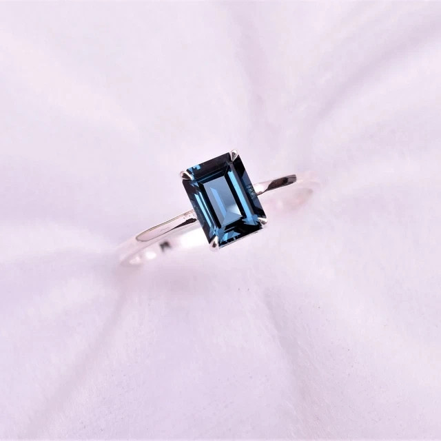 2CT Emerald Cut Lab Created London Blue Topaz 925 Sterling Silver Gorgeous Ring