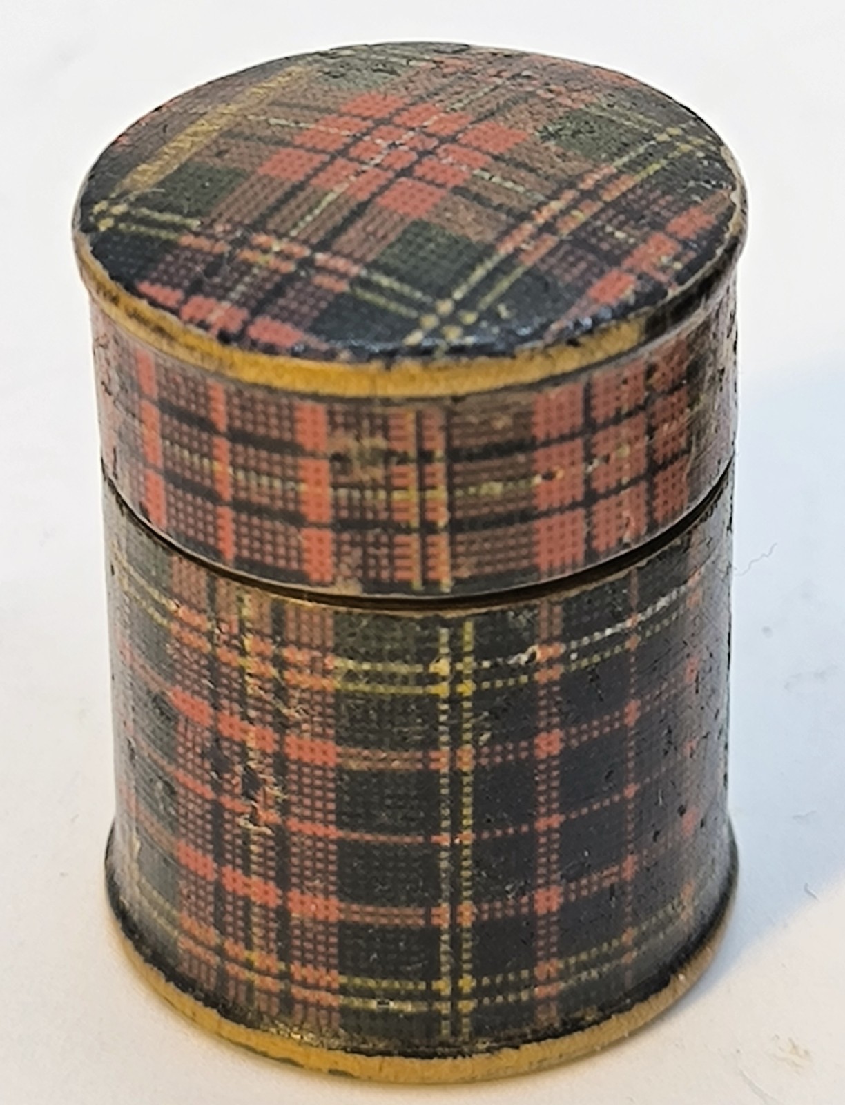 3x Antique Tartan-ware/Mauchline Lidded Trinkets & Thimble holder. Early 1900’s