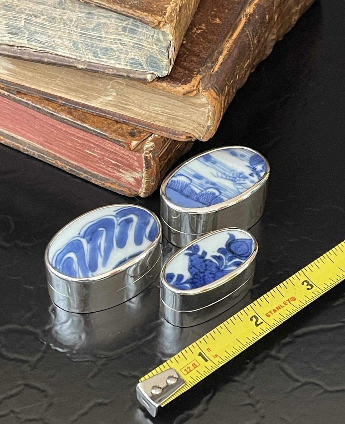 Fine Rare 925 Sterling Silver Blue White Antique Porcelain Shard Box Trio 1.75”