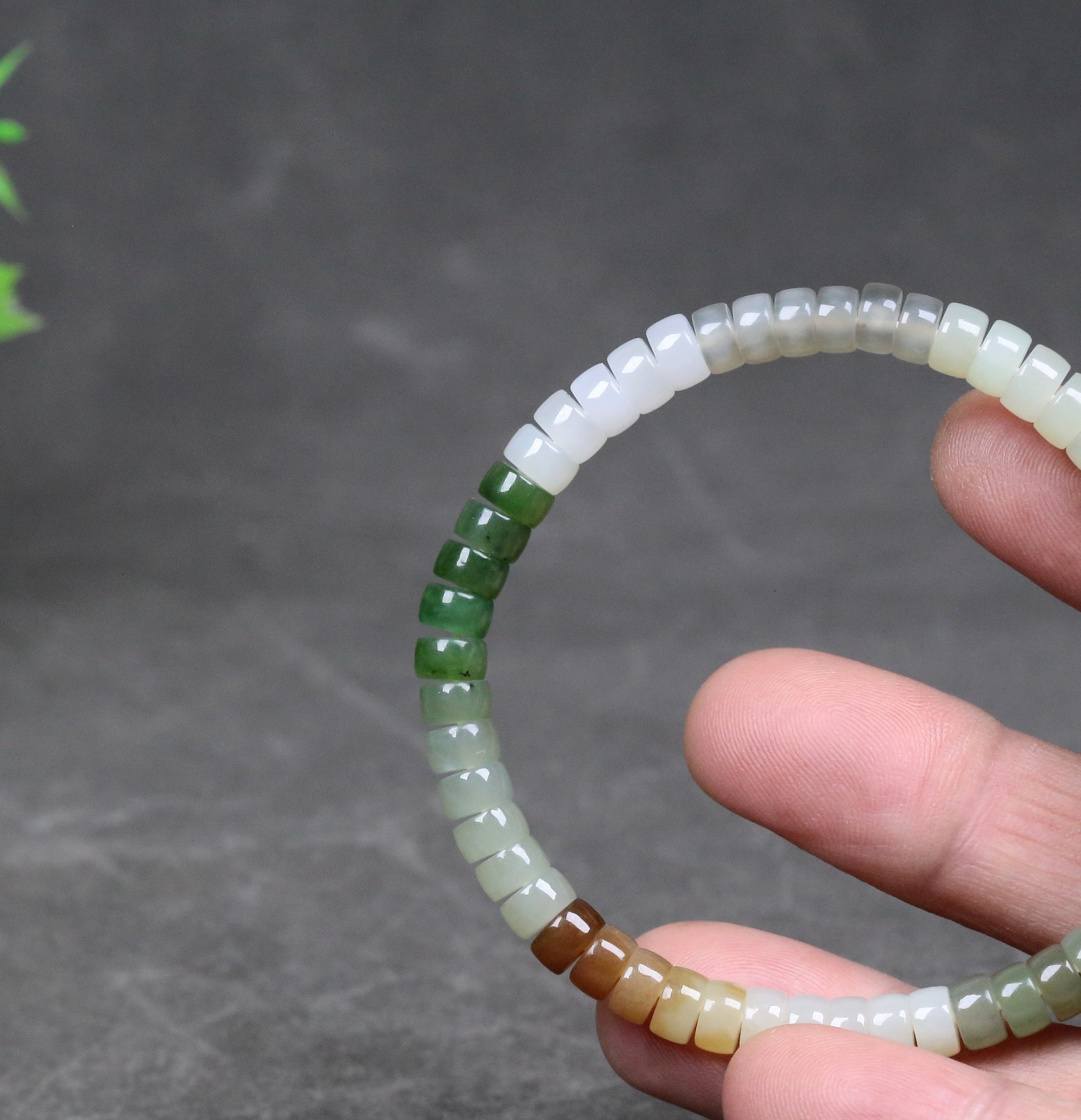 CERTIED 100% HETIAN JADE BRACELETS和田玉多宝手链，实物非常非常漂亮！ 6 mm