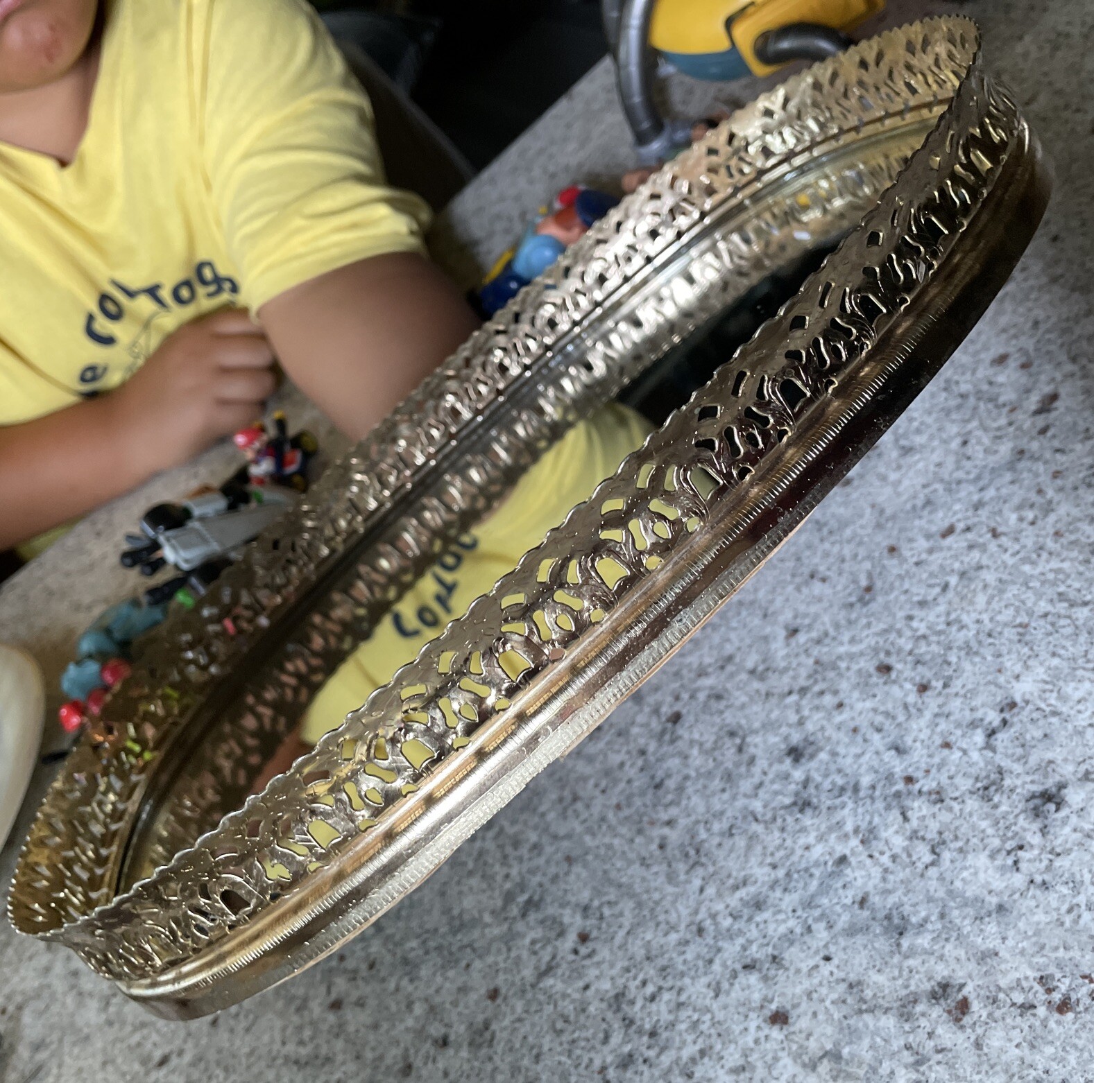 Vintage Metal Oval Table Top Mirror/Jewelry or Perfume Tray Display 13” x 9.5”