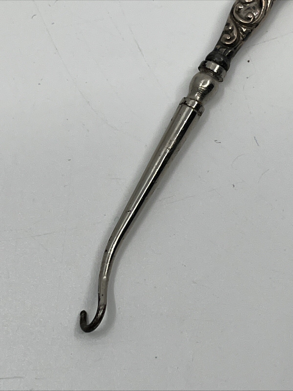 Antique Sterling Silver Button Hook 3 5/8” Repousse Flower Floral Scroll