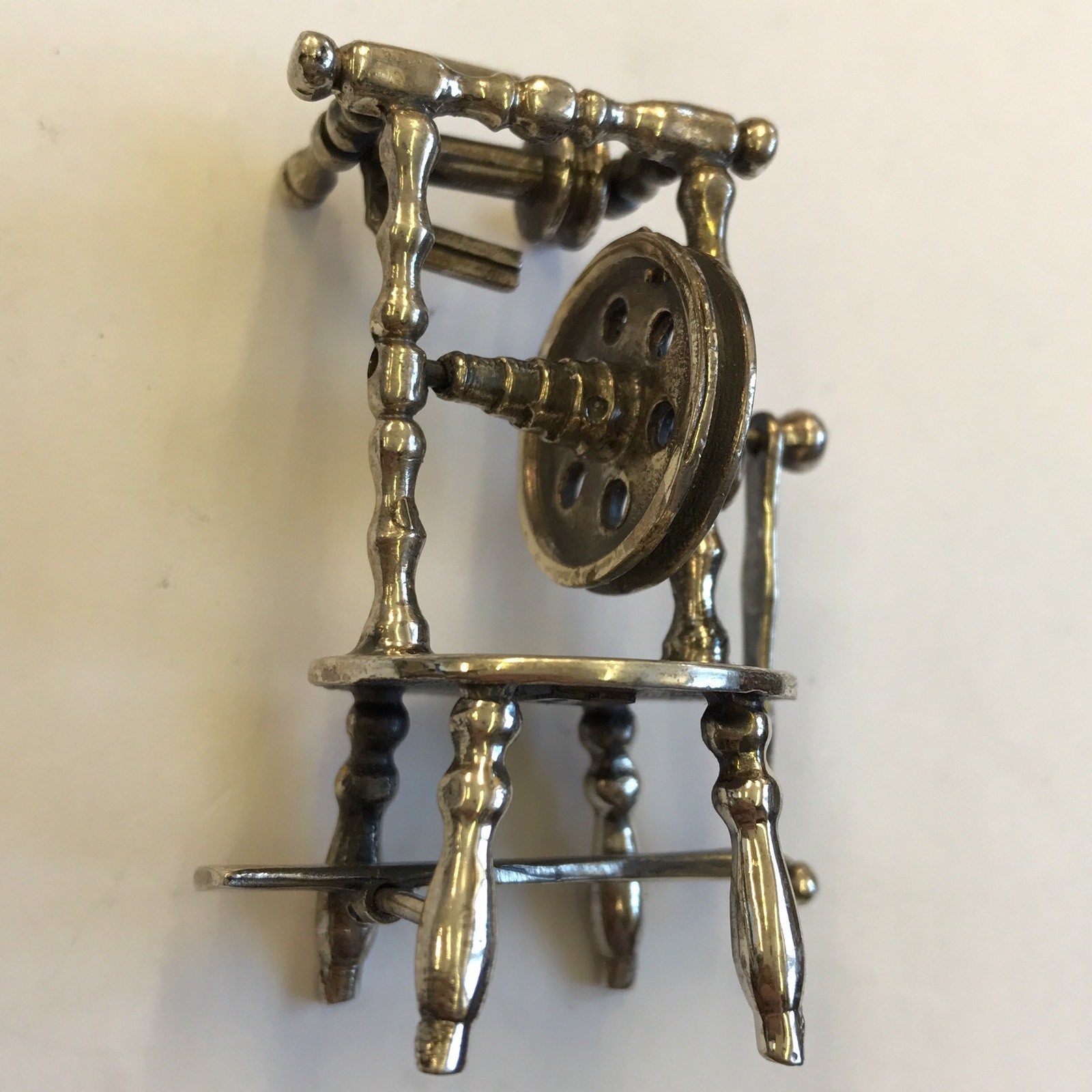 Vintage Solid Silver Miniature Spinning Wheel Antique Country Style Medusa Oro
