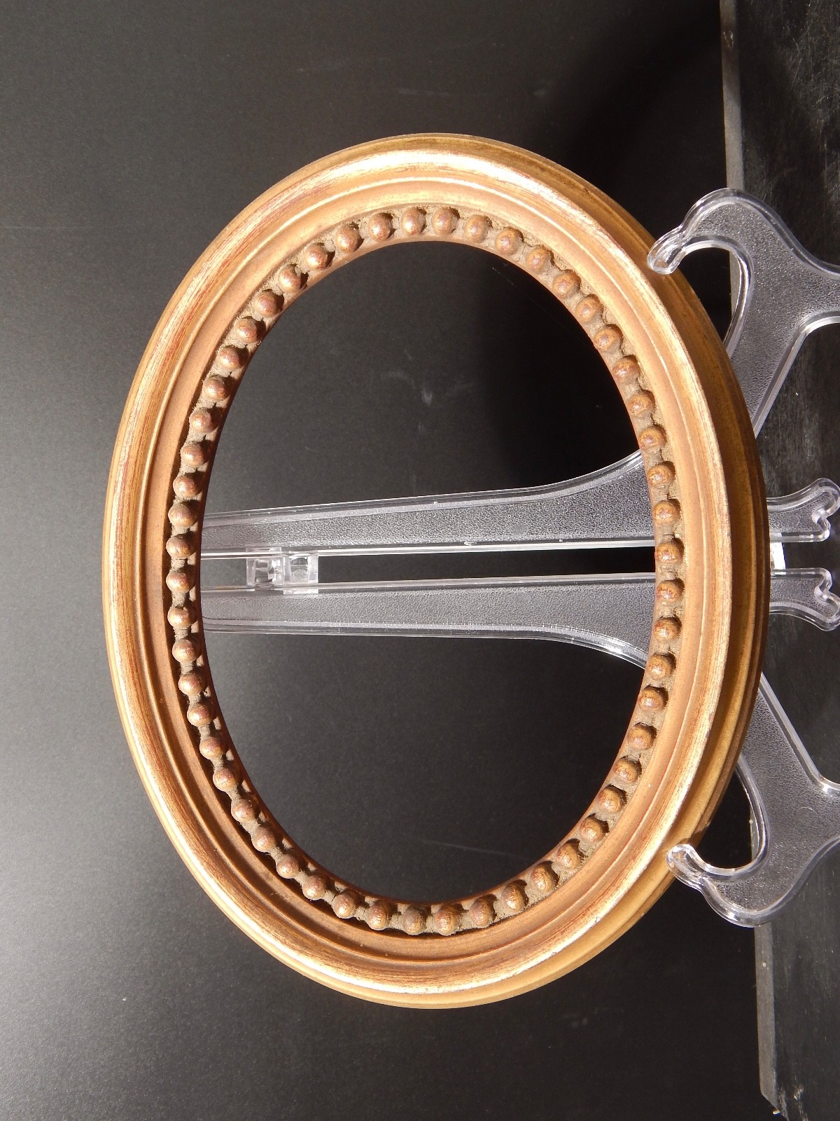 Vintage Elegant Oval Picture Frame Wood Carved Gilt Ornament 1900-1950