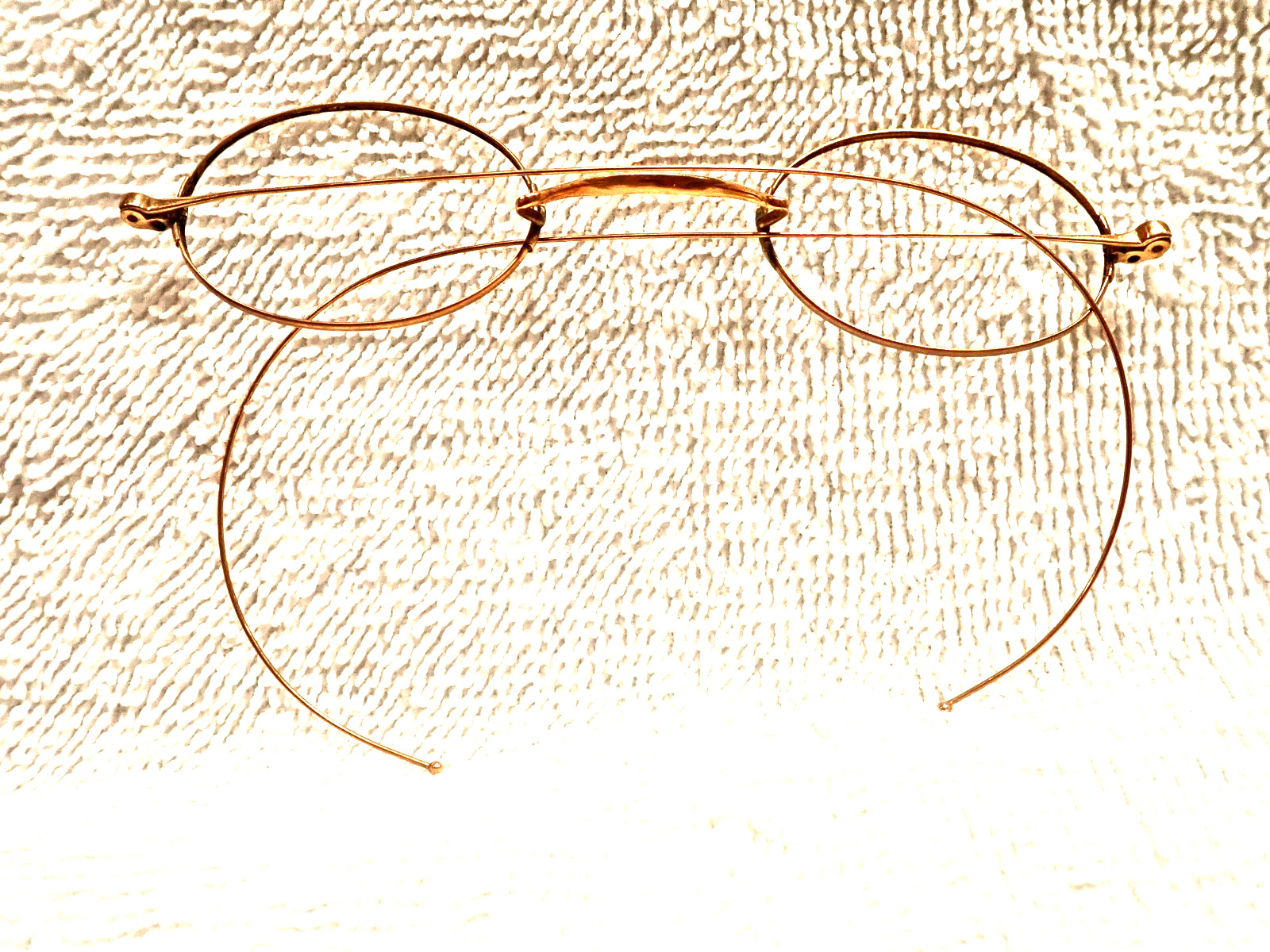1880’s SCARCE 14K SOLID GOLD OVAL FRAME POSSIBLY NEVER USED OR WORN CONDITION!