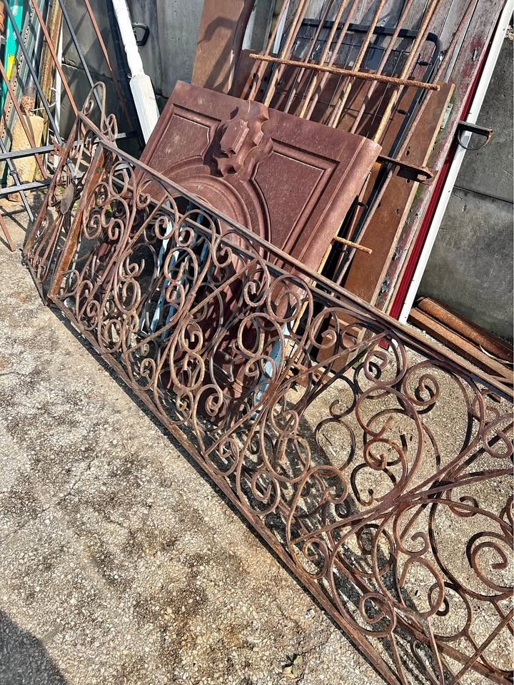 Vintage Black Wrought Iron Fence Approx 8 Ft Lx 2 ft H Garden Fence Fencing OBO