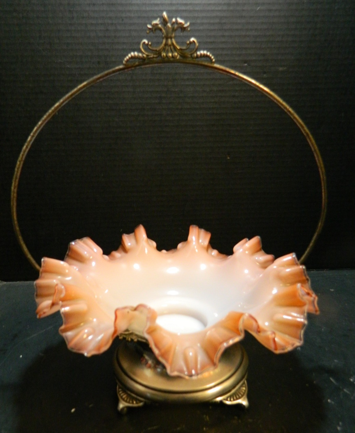 Antique C.B. Barker Mfg Co. Quadruple Plate Peach Glass Bride’s Basket Excellent