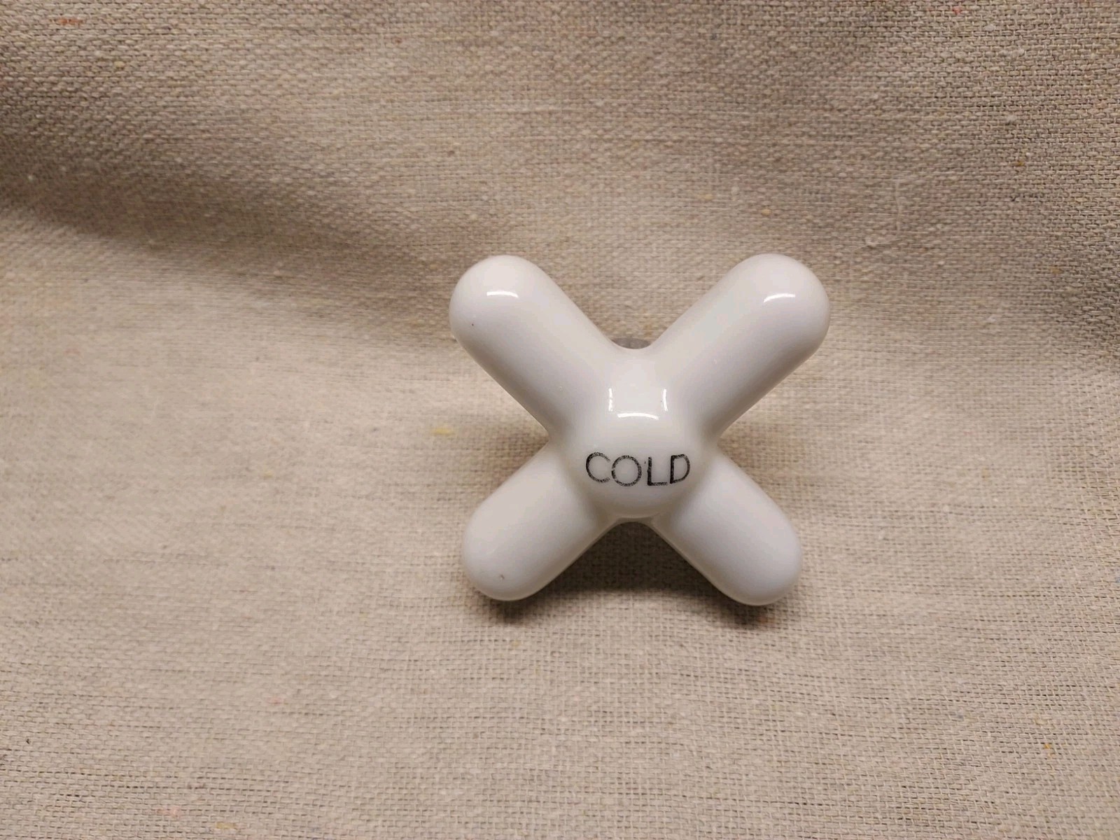 VINTAGE WHITE PORCELAIN COLD HANDLE WITH SET SCREW MORGAN-C FVL BRAND NAME