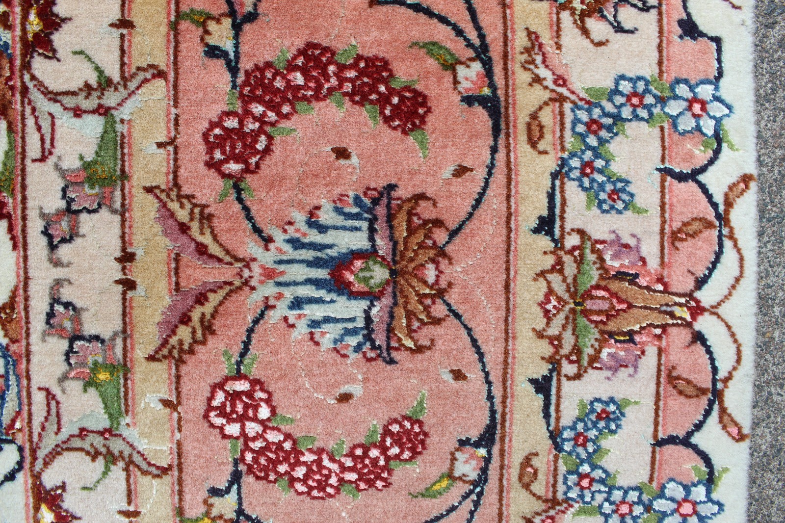 Fine Vintage Hand Made Traditional Oriental Wool White Pink Carpet 305x201cm